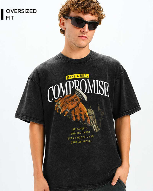COMPROMISE OVERSIZED T-SHIRT